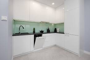 Riverfront Apartment by Renters