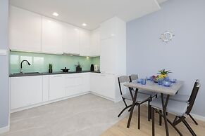 Riverfront Apartment by Renters