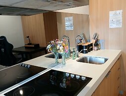 ReadySet Apartment at Midtown