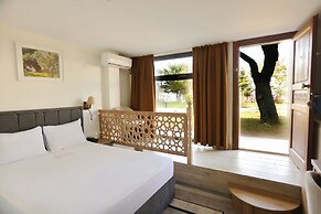 DEDEMAN VAN RESORT & AQUA