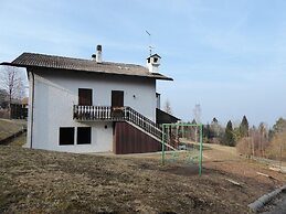 Attractive Apartment Near Lake Santa Croce