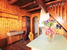 Attractive Apartment Near Lake Santa Croce