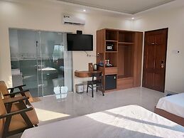 HOANG ANH CON DAO HOTEL