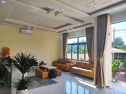 HOANG ANH CON DAO HOTEL