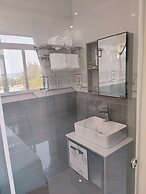 HOANG ANH CON DAO HOTEL