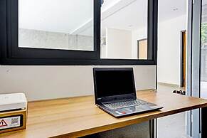 Super OYO Capital O 90635 Tango Juliet Residence