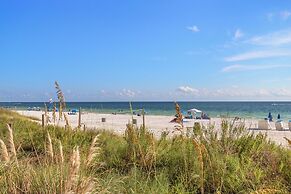 Pet Friendly Beach House ALL NEW Tastefully Remodeled w Golf Cart Incl