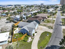 Pet Friendly Beach House ALL NEW Tastefully Remodeled w Golf Cart Incl