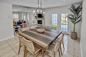 Pet Friendly Beach House ALL NEW Tastefully Remodeled w Golf Cart Incl