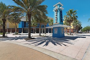 Pet Friendly Beach House ALL NEW Tastefully Remodeled w Golf Cart Incl