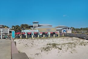 Pet Friendly Beach House ALL NEW Tastefully Remodeled w Golf Cart Incl