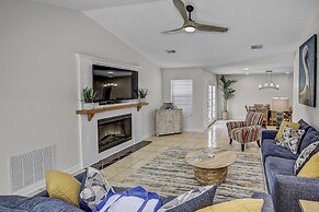 Pet Friendly Beach House ALL NEW Tastefully Remodeled w Golf Cart Incl