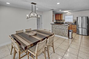 Pet Friendly Beach House ALL NEW Tastefully Remodeled w Golf Cart Incl