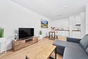 Modern Elegance Apartment by Renters