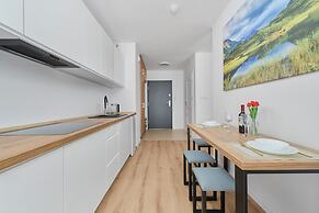 Modern Elegance Apartment by Renters