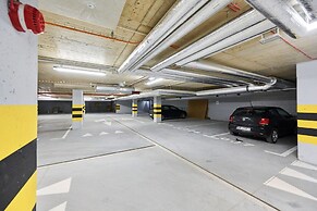 Modern Elegance Apartment by Renters