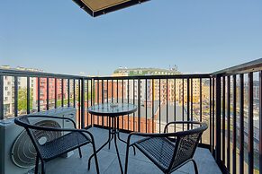 Modern Elegance Apartment by Renters