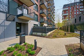 Modern Elegance Apartment by Renters