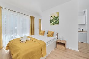 Modern Elegance Apartment by Renters