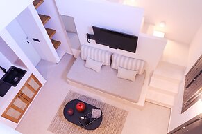 Terra Nera Suites Santorini