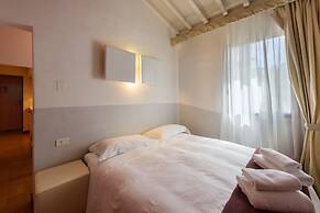 Palazzotto Pitti by Mmega