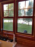 Lucky Charlie Lodge 3 Bedroom Home by Redawning