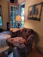 Lucky Charlie Lodge 3 Bedroom Home by Redawning