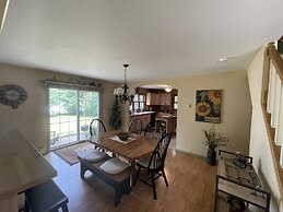 Lucky Charlie Lodge 3 Bedroom Home by Redawning