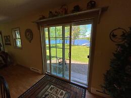 Lucky Charlie Lodge 3 Bedroom Home by Redawning