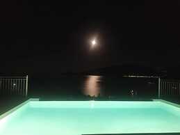 Augustela Villa Seaview Vacation Villa