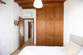 Elegance 2 Bedroom Escape in Psarou