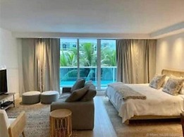 One of a Kind - Ocean View Luxury Condo