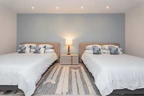 One of a Kind - Ocean View Luxury Condo