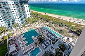 One of a Kind - Ocean View Luxury Condo