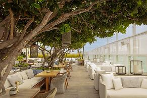 One of a Kind - Ocean View Luxury Condo