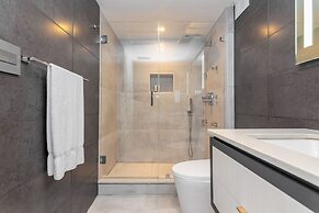 One of a Kind - Ocean View Luxury Condo