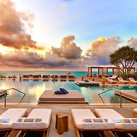 One of a Kind - Ocean View Luxury Condo