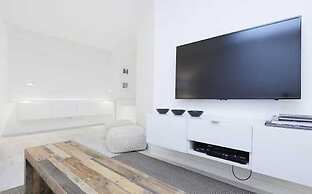 One of a Kind - Ocean View Luxury Condo