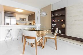 One of a Kind - Ocean View Luxury Condo