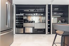 One of a Kind - Ocean View Luxury Condo