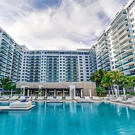 One of a Kind - Ocean View Luxury Condo