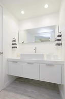 One of a Kind - Ocean View Luxury Condo