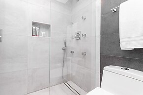 One of a Kind - Ocean View Luxury Condo