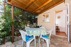 Apartments & Rooms Jokovic-comfort Studio Apartment With Terrace a