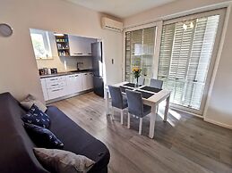 Apartment with balcony Nike