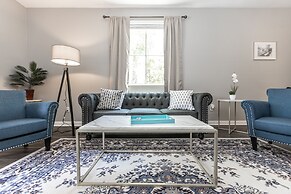 Resort Style Condo 220MV