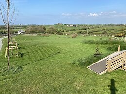 Inviting 2 bed Camper in Holyhead