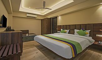 Treebo Pink City Grand