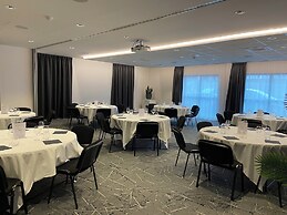 Holiday Inn Dijon Sud Longvic by IHG