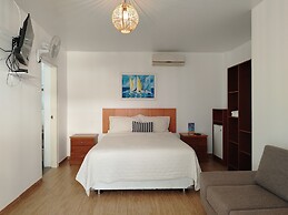 Prim Hotel Vichayito